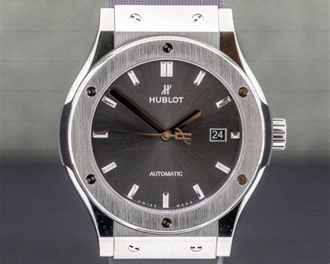 Hublot Classic Fusion 42MM Steel .